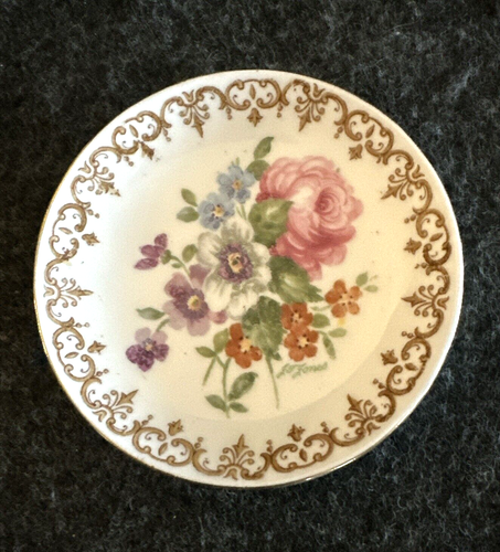 Vintage CROWN STAFFORDSHIRE England's Bouquet Fine Bone China Butter Pat Dish - Picture 1 of 16