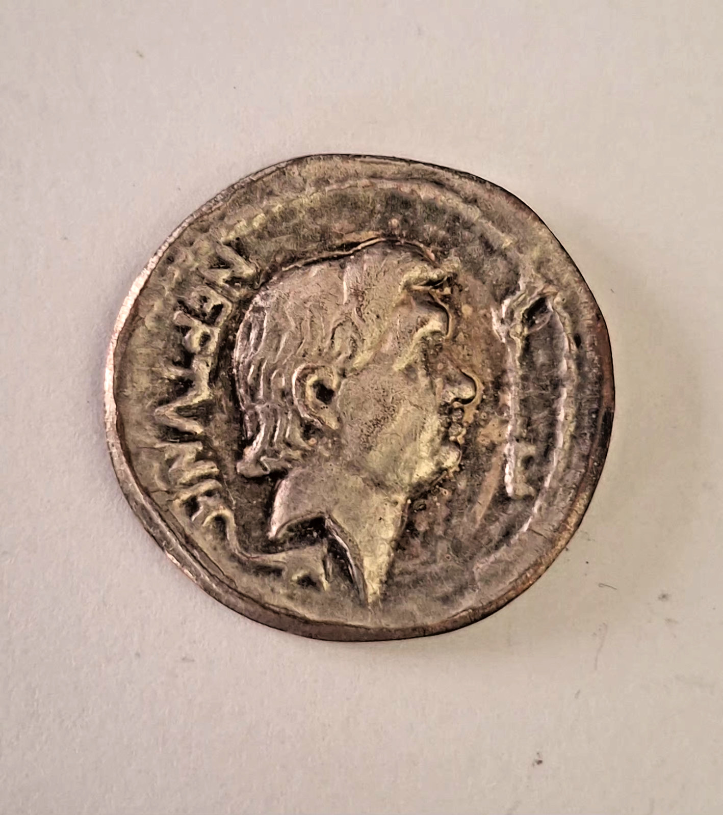 METAL MONETA COINS ASTERIX ERGO SPALMA GADGET PLASMON ANNI 70 - POMPEO