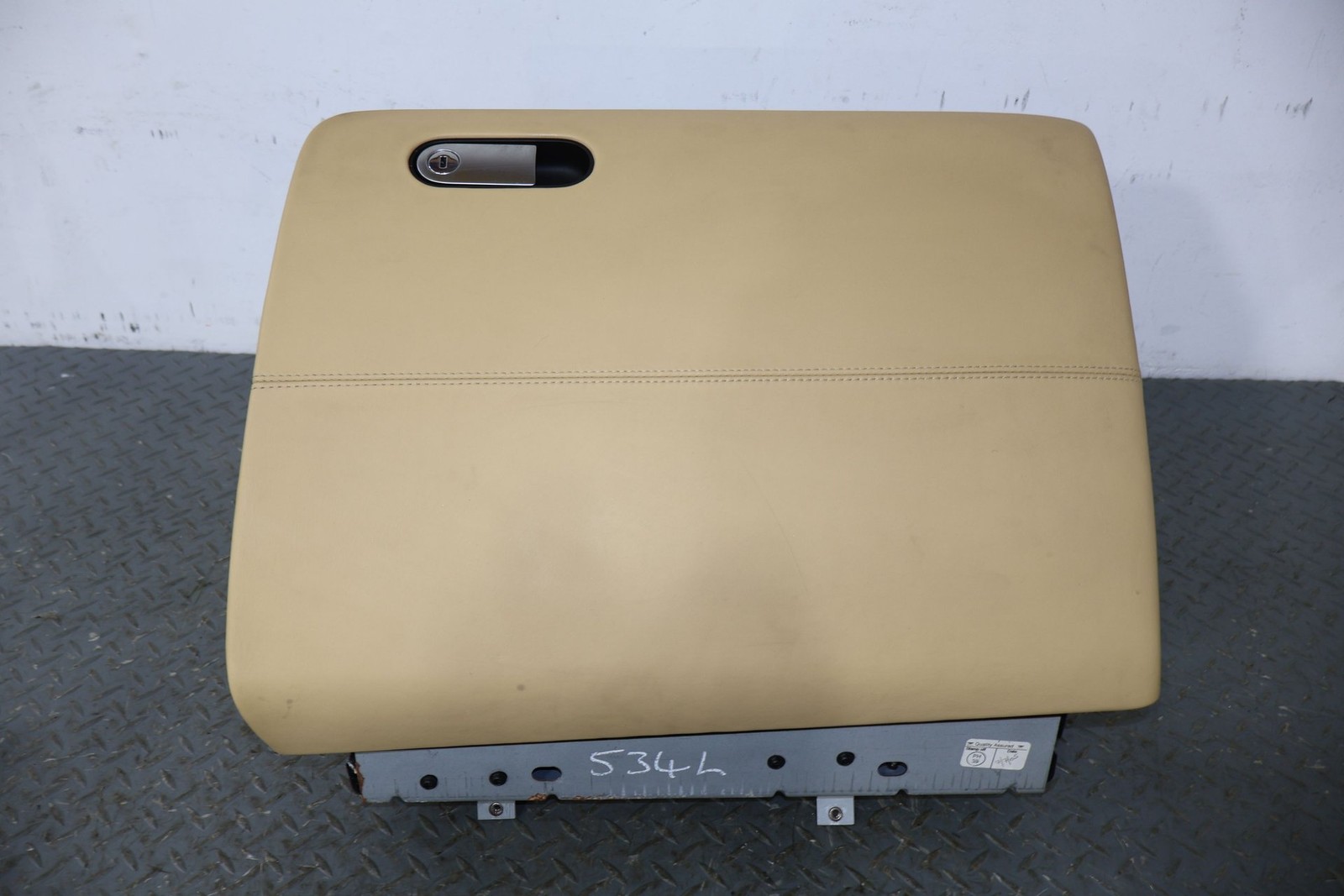 Bentley Continental 2006 Glove box
