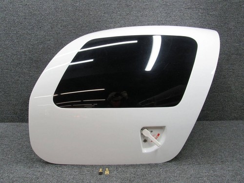 LA52110000-1 Columbia LC41-550FG Cabin Door Structure LH W/ Keys