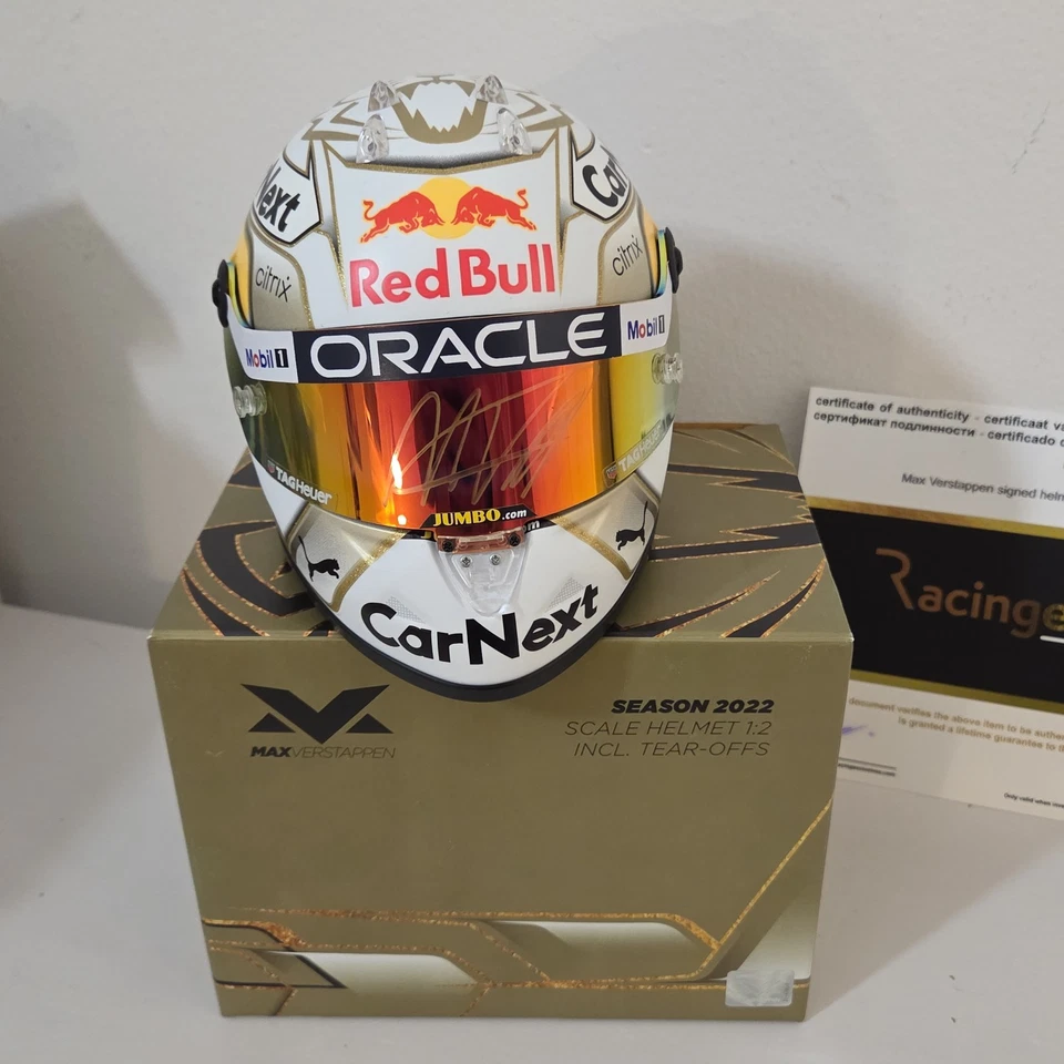 CASCO 1/2 MAX VERSTAPPEN RED BULL 2022 SEASON FIRMATO SIGNED CERTIFICATO COA - Immagine 4 di 4