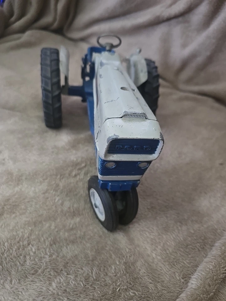 Vintage Ford Commander 6000 1/12 Farm Tractor Replica Collectible by Scale - Image 2 of 4