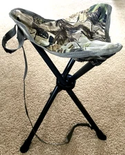 Hunters Specialties Camo  Stool Tripod Edge Hunting, Camping, Outdoor Seating