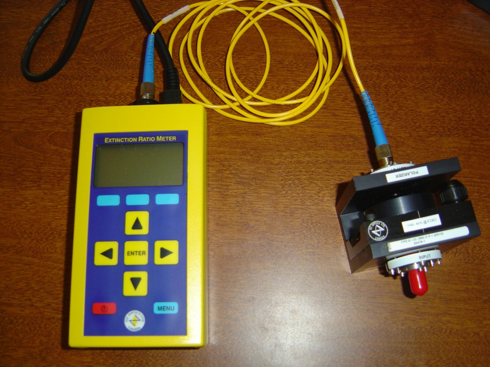 OZ OPTICS ER100 Extinction Ratio Meter + PFOSS Polarized Source Original Packing eBay