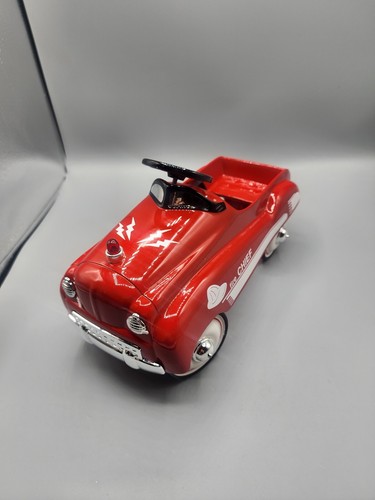 Xonex Collector Edition Fire Chief 1:3 Pedal Car Die Cast Metal 1993 - Picture 6 of 11