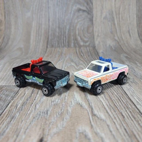 1977 Hot Wheels Bywayman Chevy Pickup Truck 4x4 Vintage Diecast -Lot of 2-