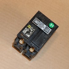 One New Square D HOM220 HOMELINE 2 Pole 20 Amp Breaker GN s