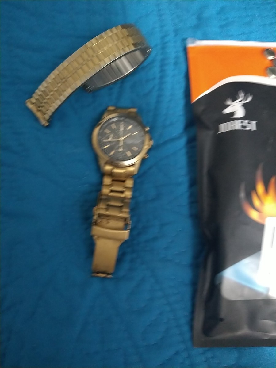 Seiko Chronograph 7T92-0CW0 Watch Used With Extras and Batteries
