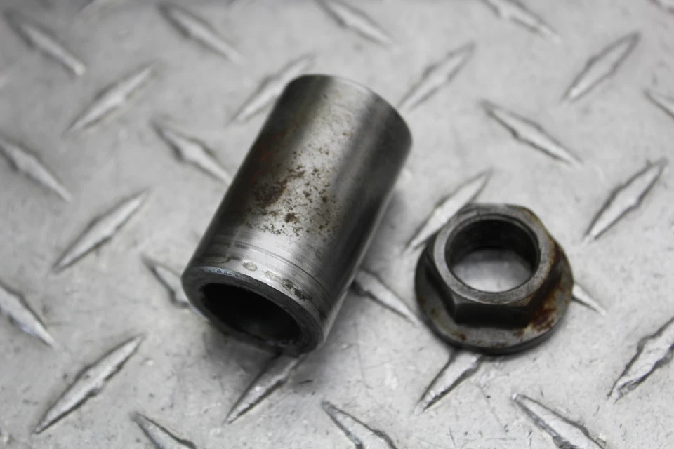 Kawasaki Vulcan 1500 1999 VN1500J Drifter eje de llanta delantero 41068-0058 Foto 2 de 4