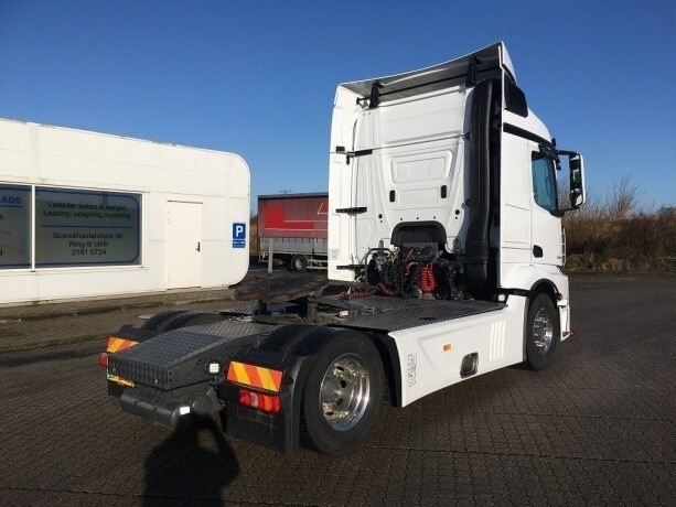 Мерседес 1840 actros