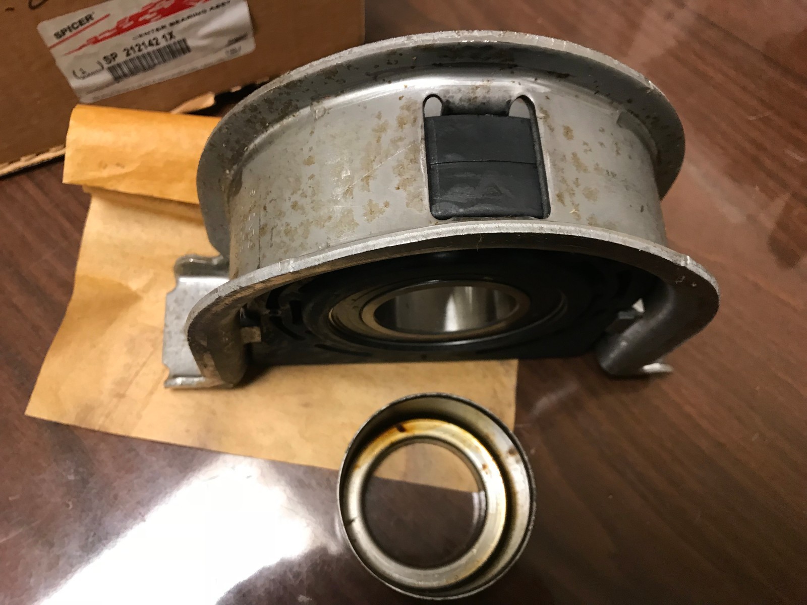 ONE GENUINE SPICER 2121421X Hanger Center Bearing ASSY eBay
