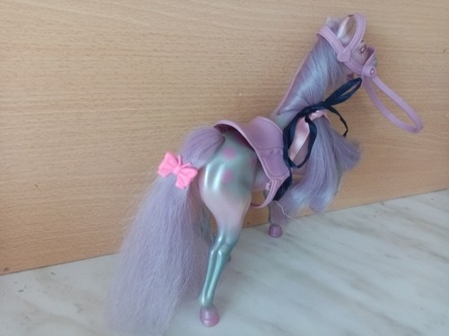 CHEVAL FASHION STAR FILLIES KENNER H 19 CM mauve + SELLE/LICOL ET PEIGNE 1990 - Imagen 3 de 10