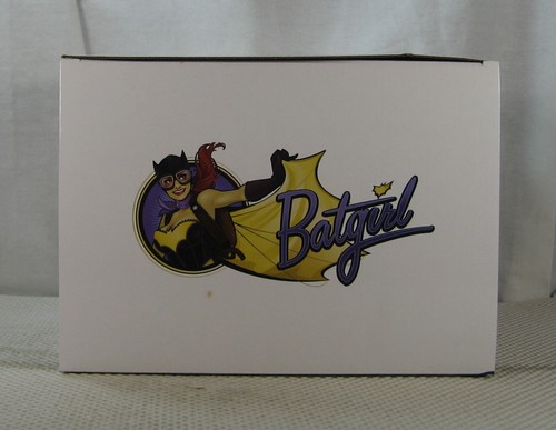 Bombshells Batgirl Statue 1st Edition DC Collectibles Batman NEW SEALED - Picture 6 of 7