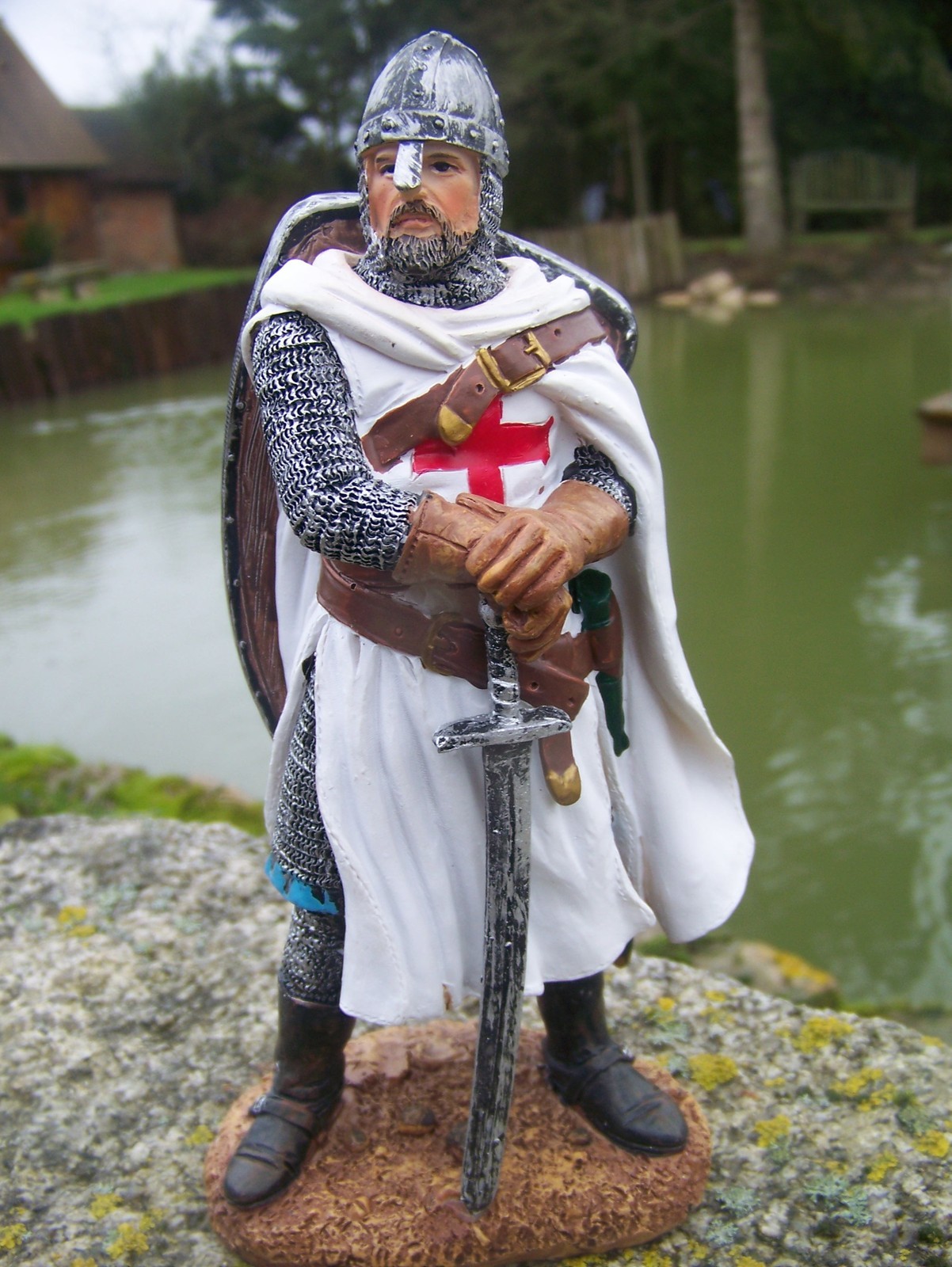 Figurine chevalier Thomas Bérard 21 cm en résine peinte à la main d'époque médiévale