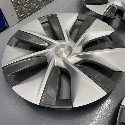 Tesla Model Y Gemini Aero Wheel Cover Trims Hubcaps x4 - 19" - Genuine (Used) - Picture 10 of 16
