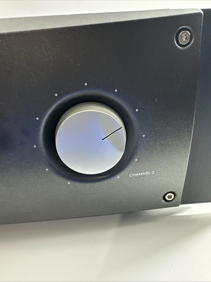 Alesis RA-500 - Power Amplifier - 2-Channel - Rack Mountable - WORKING - Image 3 of 4