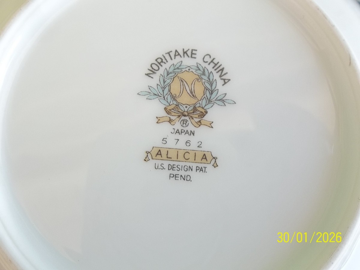 Very Gently Used Vintage Noritake Alicia 76 Pc. Service for 10