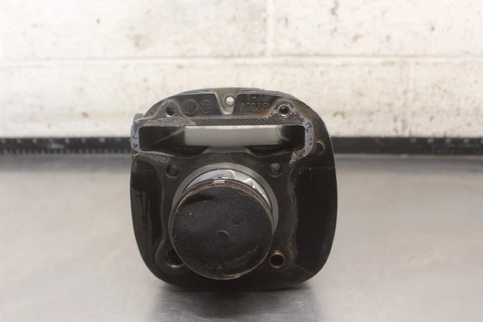 1980 Yamaha TT250 MOTOR CILINDRO FURO JARRO E PISTÃO Y859 - Imagem 3 de 4