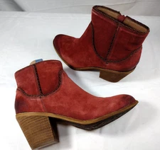 Sofft Taylie Ankle Boot Spice Red Suede Women's 11 Waterproof Urban Cowgirl NIB