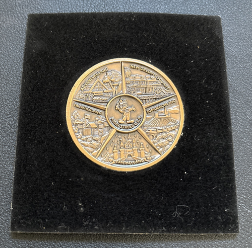Disneyland Castle And 5 Lands Coin 2000 Bronze Limited Collectors Edition - Picture 6 of 6