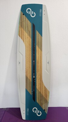 ELEVEIGHT Process V5 139x42.5 (ETT22PROCV5139) Kitesurf Board