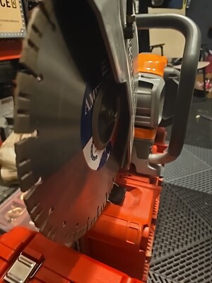 Husqvarna K1 Pace Battery Power 14''  Saw Kit - 2 BATT 750 AND CHARGER In Crate