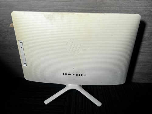 HP ALL IN ONE COMPUTER - WHITE HP 24-G085NA TOUCHSCREEN SMASHED SCREEN Spares - Picture 2 of 5