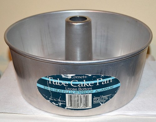 VTG COMET Mirro C-7274 Angel Food Cake Pan Aluminum 10" inch Tube Cooling Legs - Picture 1 of 5