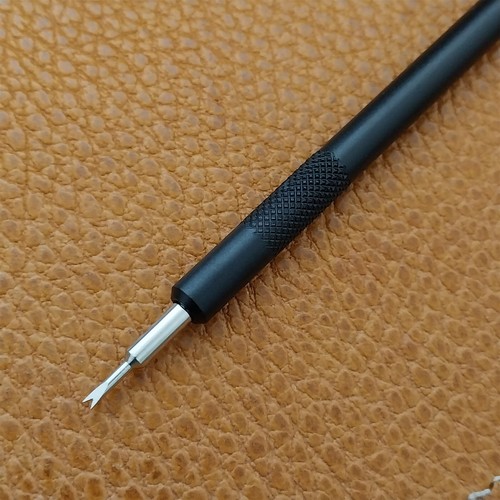 5.25" Black Anodized Aluminum Spring Bar Tool - Picture 3 of 3