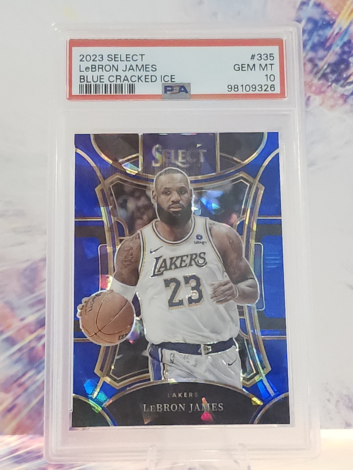 2023-24 Panini Select LeBron James Mezzanine Blue Cracked Ice PSA 10 Lakers #335