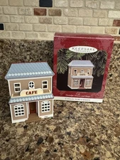 Hallmark Nostalgic Houses and Shops - #14 CAFE - 1997 with box EUC