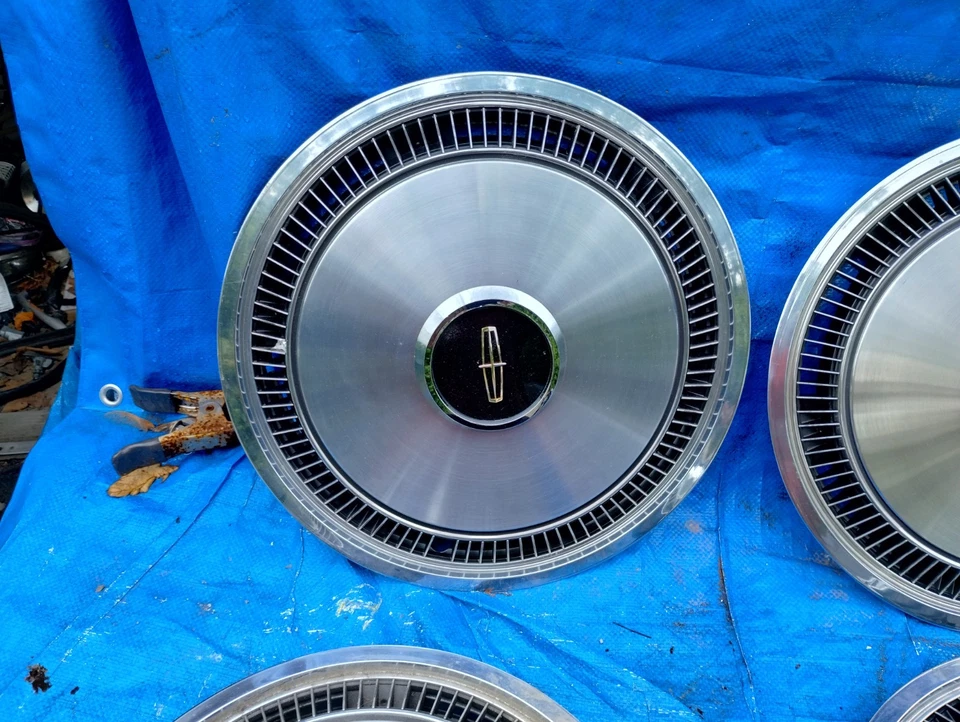 Juego de cubiertas de rueda tapacubos Lincoln Town Car 1980 1981 1982 81 OEM 15" nos 796 Foto 2 de 4