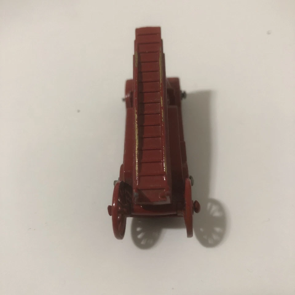 Matchbox Lesney #9-A Dennis Fire Engine - vintage toy - Image 2 of 4