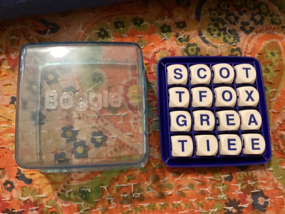 BOGGLE--1999 VERSION, COMPLETE, EXC. COND,3 MINUTE WORD SEARCH GAME/FREE POSTAGE - Image 3 of 4