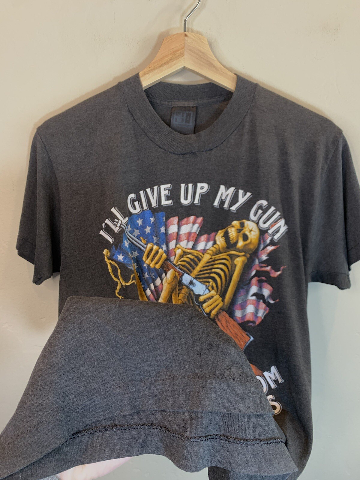 *RARE* Vintage 80’s 3D Emblem I’ll Give Up My Gun Just Brass Single Stitch Shirt image 3