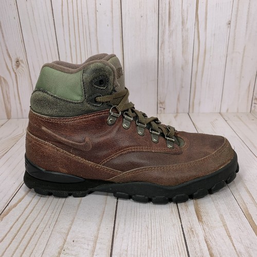 vintage nike acg hiking boots
