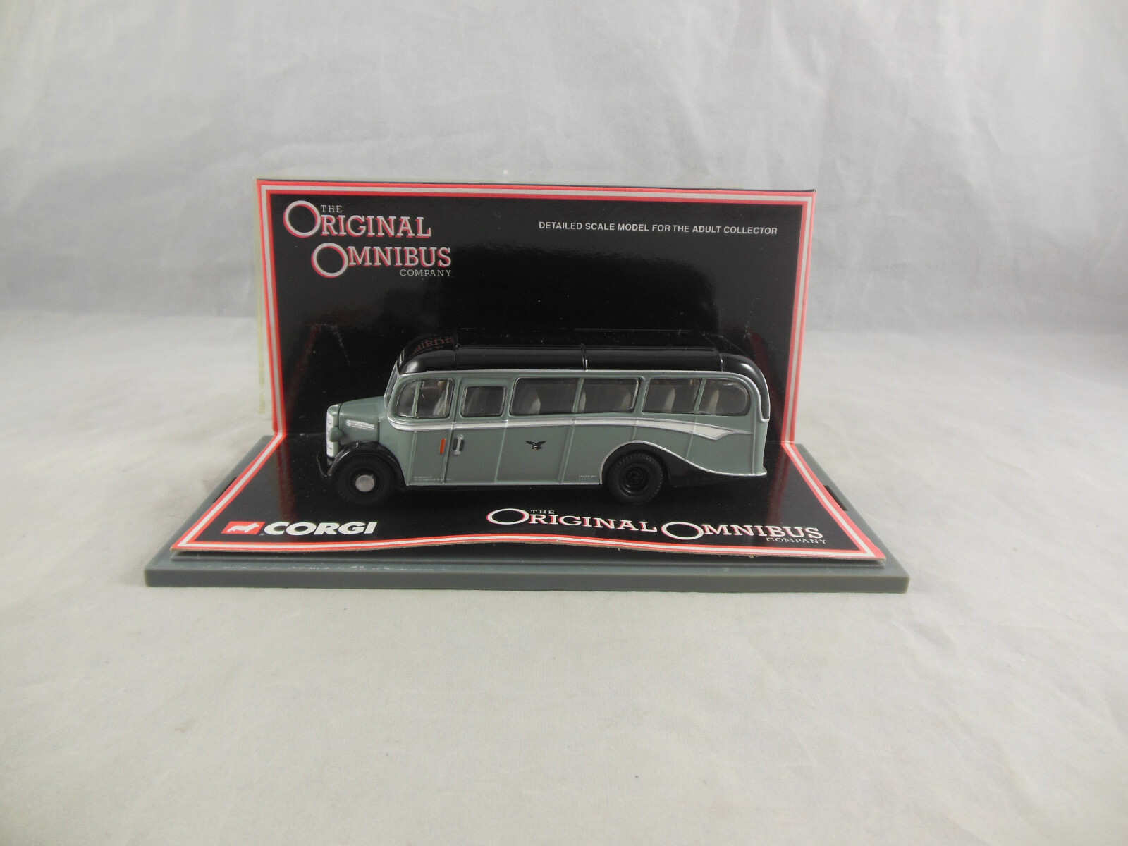 Corgi OOC 42605 Bedford OB Coach Seagull Coaches ""Blackpool"" 1:76 Scale