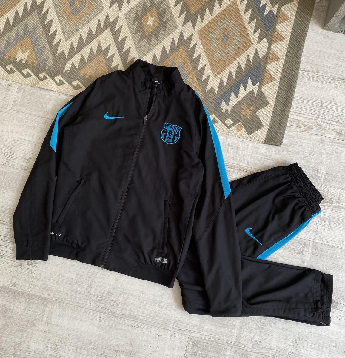 Vintage Nike FCB Soccer Football Barcelona Zip Piece Track Suit