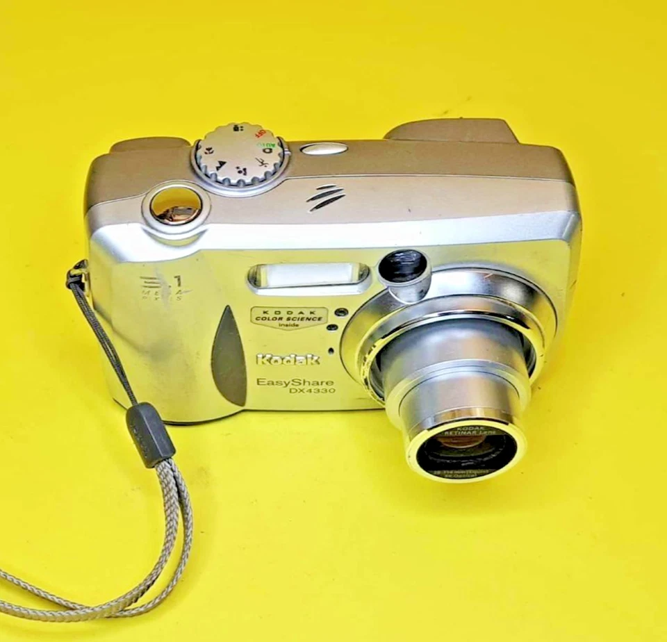 KODAK EASYSHARE DX4330 3.1MP DIGITAL CAMERA 3X OPTICAL ZOOM COMPACT POINT&SHOOT - Image 3 of 4