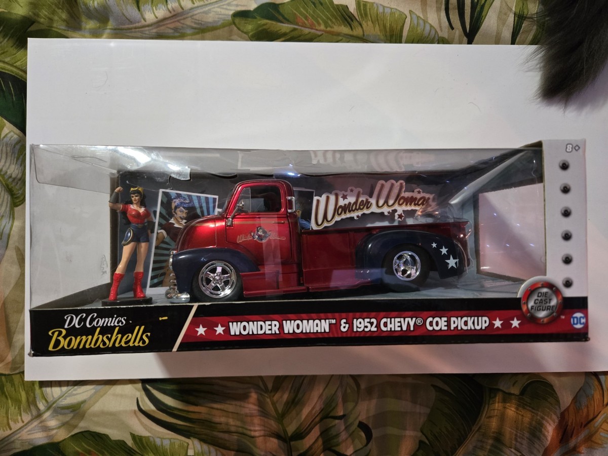 Jada Toys 1:24 – Wonder Woman Bombshells & Chevrolet 1952 Coe Pickup – Lot Die-cast
