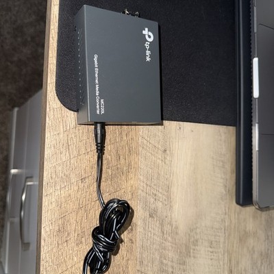 tp-link MC220L Gigabit Ethernet Media Converter