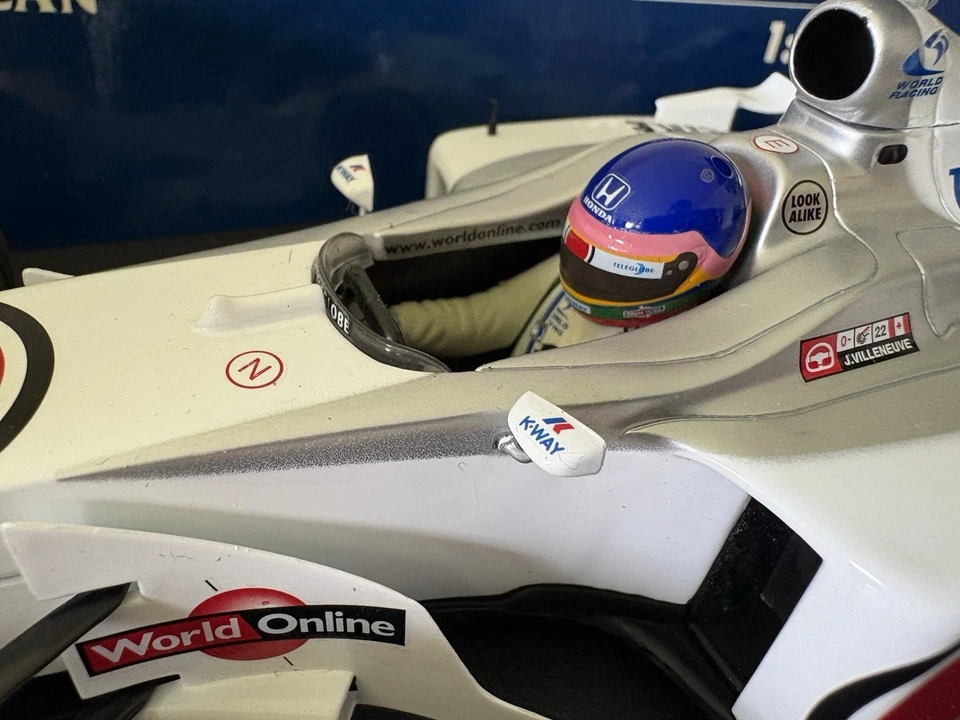 Minichamps 1/18 Jacques Villeneuve 2000 BAR Honda 02 - Image 3 of 4