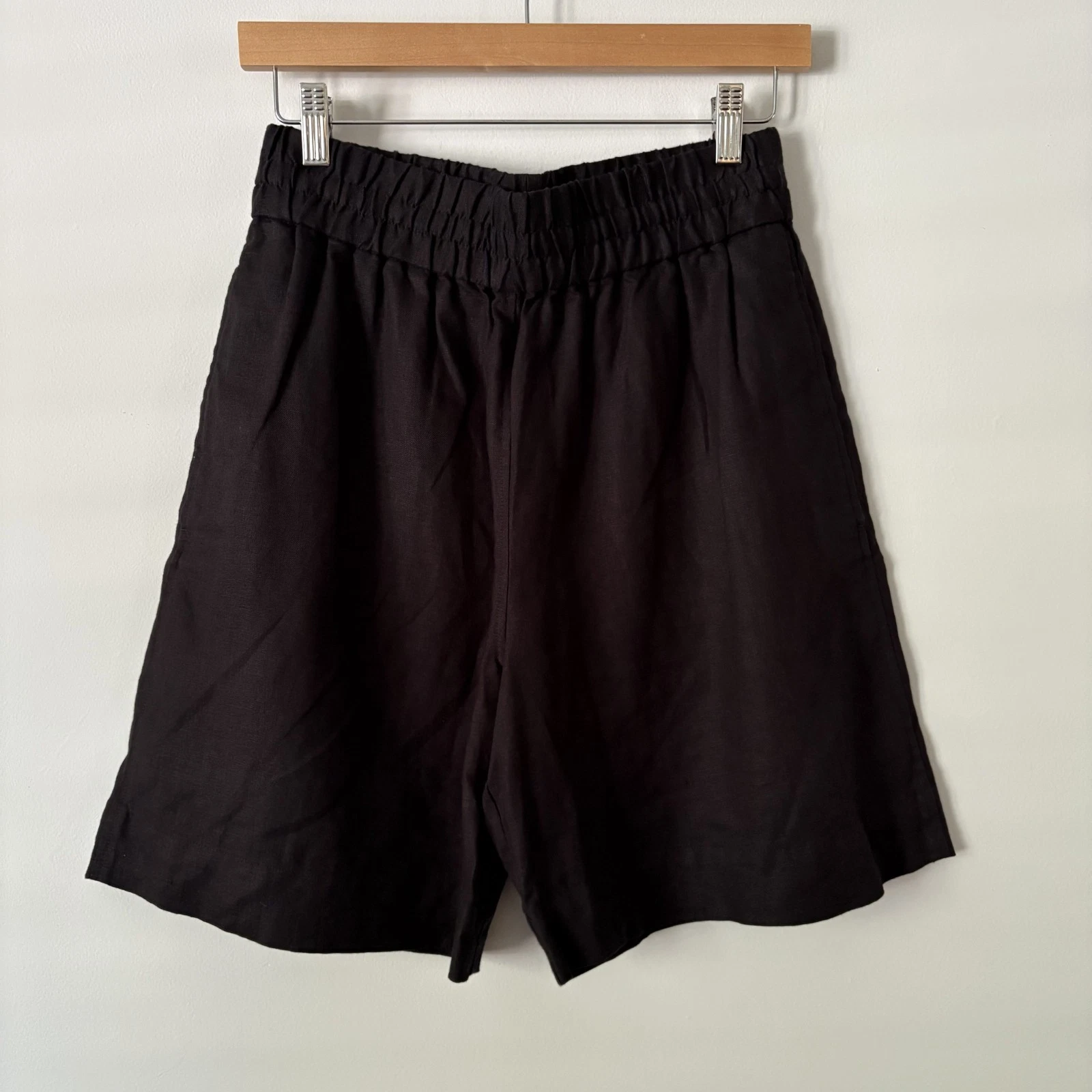 COS 100% Linen Baggy Pull On Drawstring Shorts Black Size S Minimalist Capsule
Opens in a new window