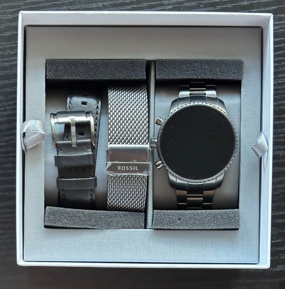 Fossil Q Explorist HR Gen 4 Smartwatch 45mm, Schwarz (DW6F1) - Bild 2 von 4