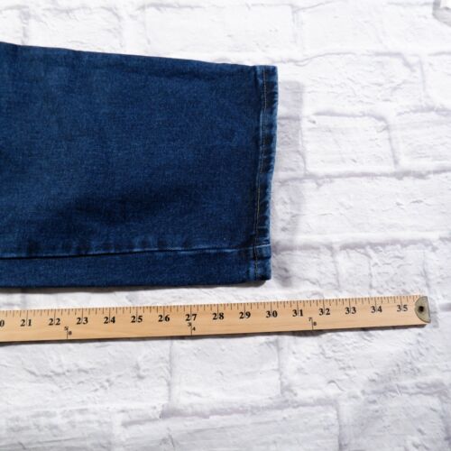 NWT Wrangler Blues Relaxed Fit Medium Wash Straight Womens Blue Jeans Sz 18 x 30 - Picture 10 of 10