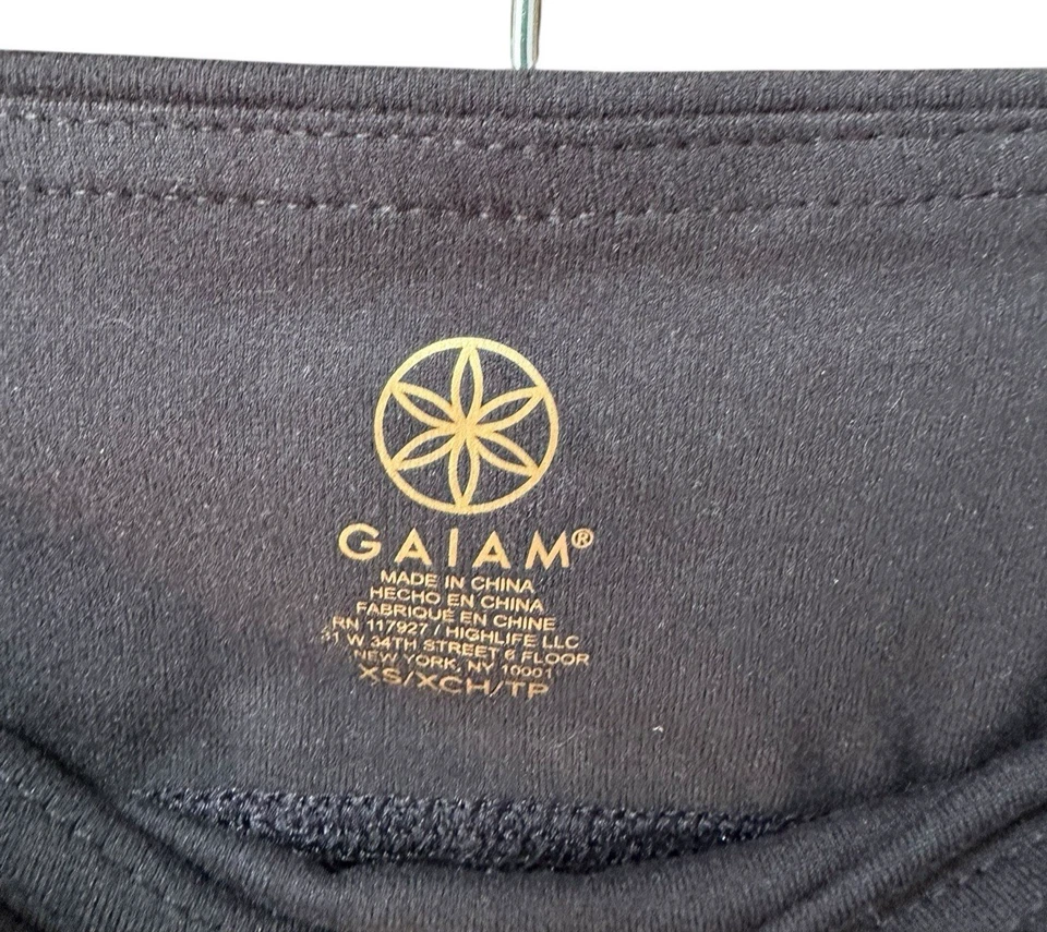 Leggings Giam para mujer XS The OM Fit Poppy Motto negros Foto 4 de 4