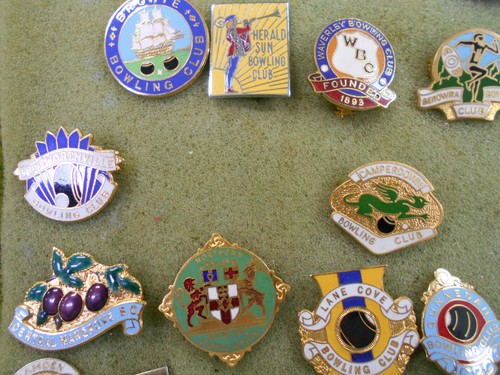 #D409. ONE HUNDRED (100) BOWLING CLUB LAPEL BADGES - Picture 5 of 11