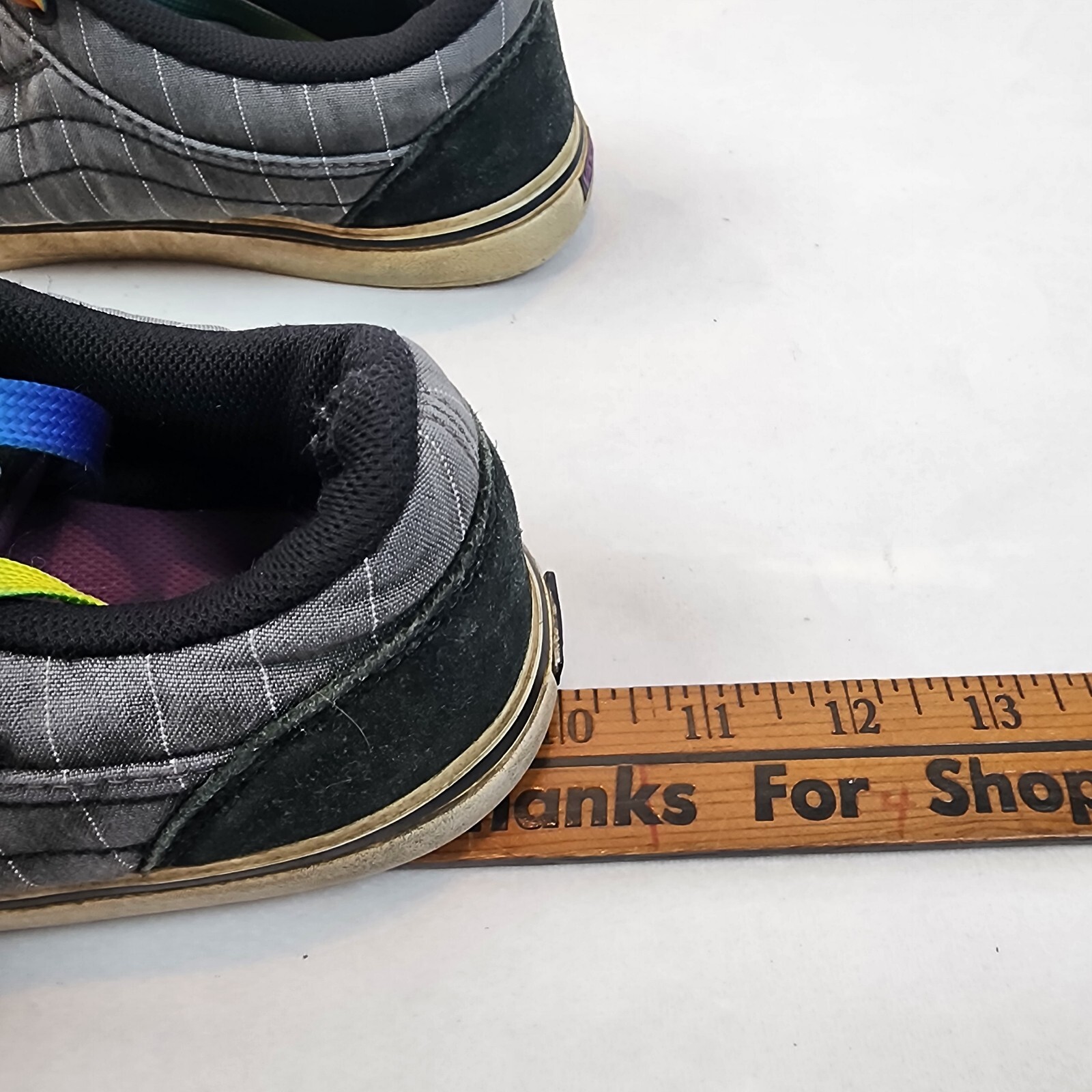 Vans Skyla Women's Size 7.5 Black Gray Purple White Pinstripe Skater Shoes thumbnail 13