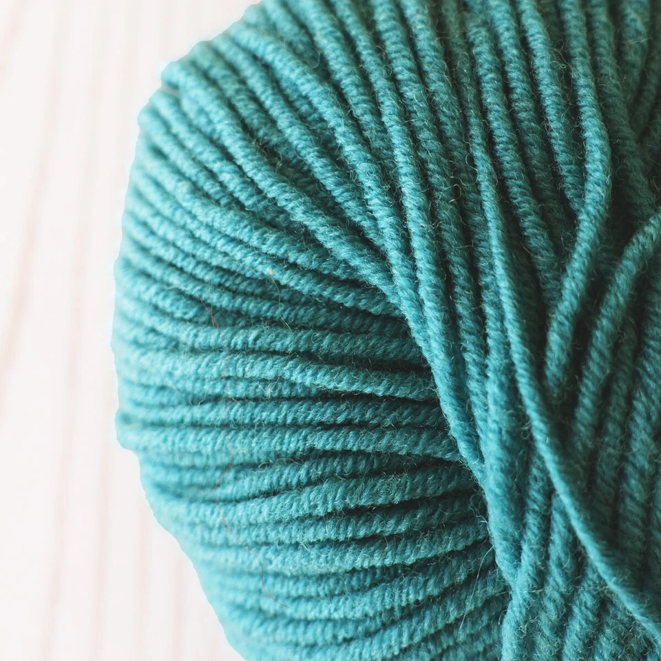 Anny Blatt Merinos ~ Лот из 2 ~ #1081 Columbia зеленый ~ 100% чистой шерсти ~ очень мягкий - Изображение 3 из 4