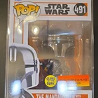 Funko Pop! Star Wars The Mandalorian #491 Box Warehouse Exclusive Glow Vinyl
